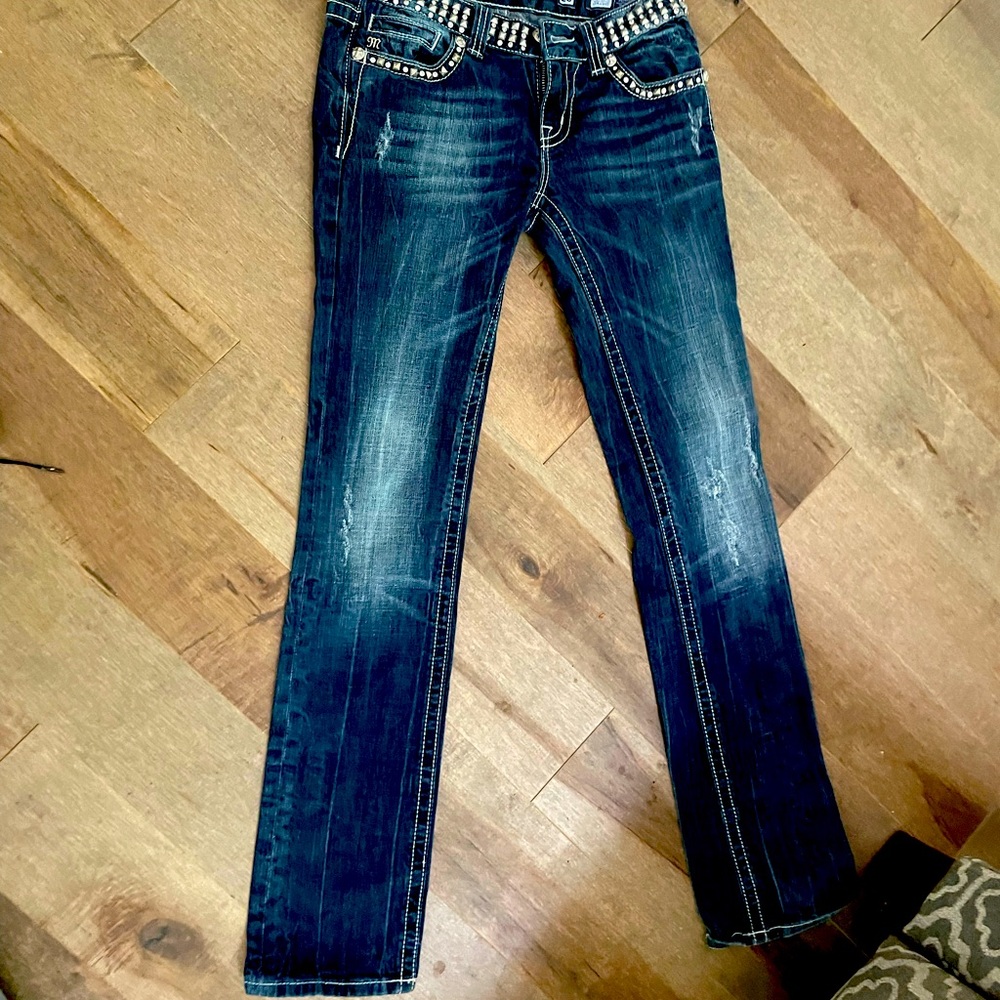 Miss me size 28 jeans.